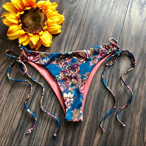 🦋B2G1🦋TAVIK BEBE Floral Terrace Bikini Bottoms NWT - Picture 3 of 9